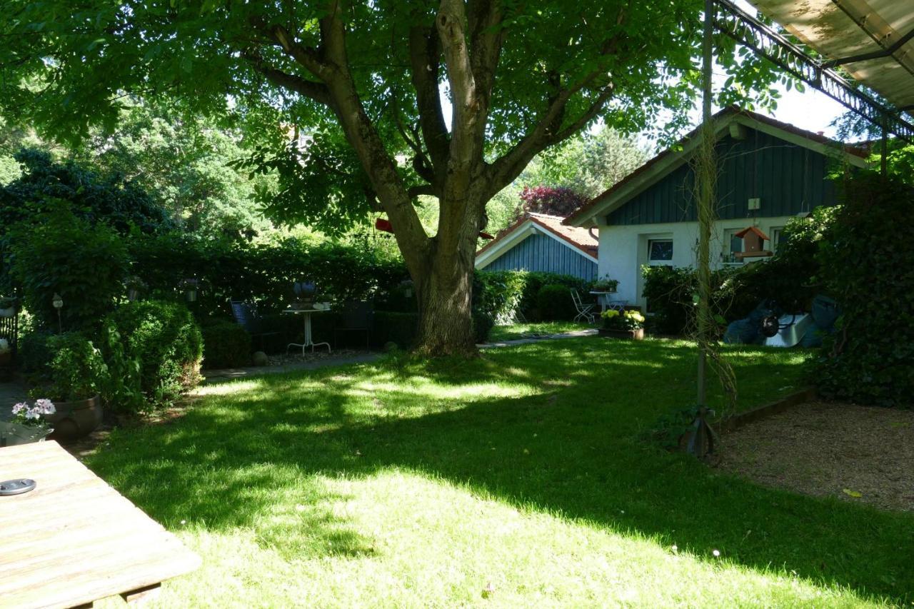 Land Und Leute Apartamento Fritzlar Exterior foto